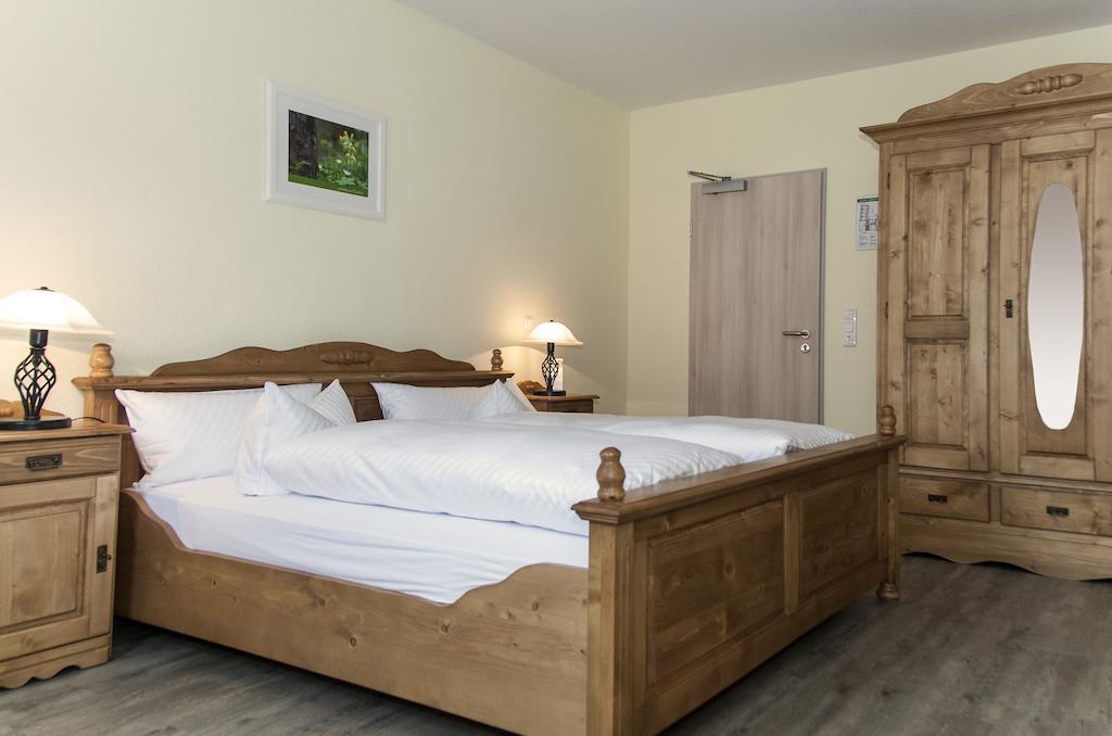 Landhotel Altes Pfarrhaus Kindelbrueck Room photo